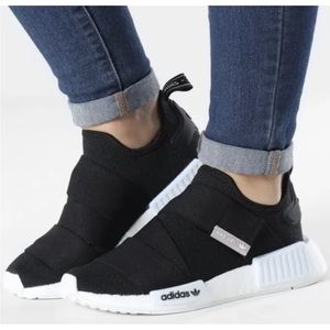 Adidas Originals NMD R1 Women’s Athletic Sneaker Running Black Shoe Trainer 7.5